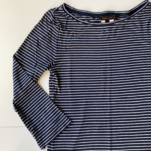 BCBGMaxAzria Top - Picture 3 of 3